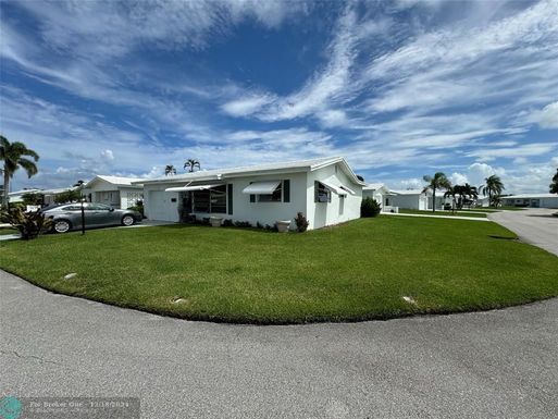 1012 5th Ave, Boynton Beach, FL 33426