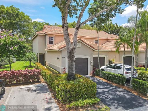 661 Talavera Rd, Weston, FL 33326