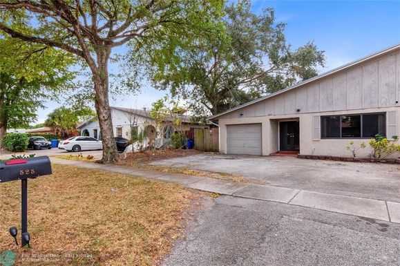 525 61st Ter, Margate, FL 33068