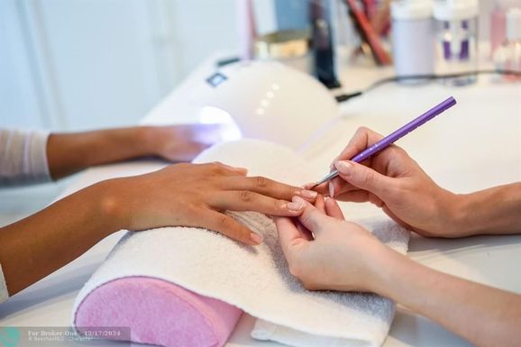  NAIL SALON, Orlando, FL 32800