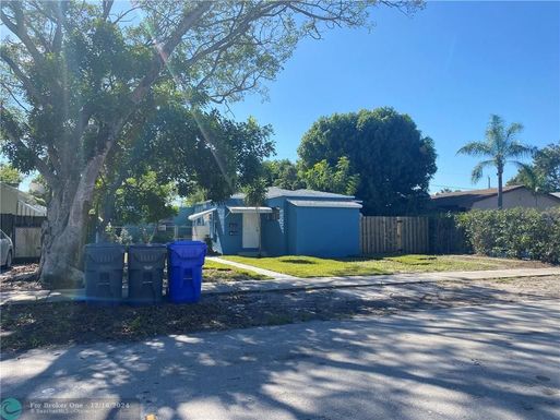 1906 MCKINLEY ST, Hollywood, FL 33021