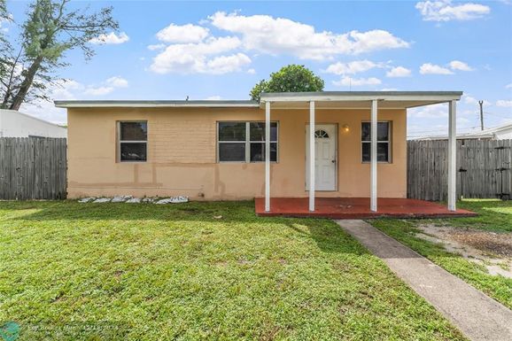 3710 45th Ave, West Park, FL 33023