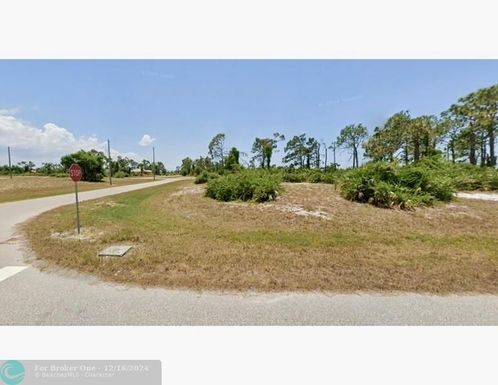 11 Boat Ct, Placida, FL 33946