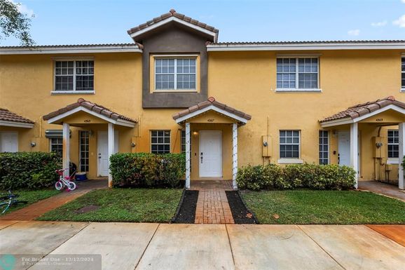 4367 69th Ter, Fort Lauderdale, FL 33319