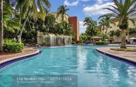 9517 Fontainebleau Blvd, Miami, FL 33172