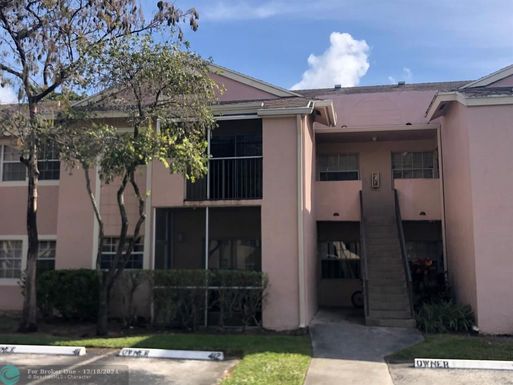 601 Cypress Lake Blvd, Deerfield Beach, FL 33064