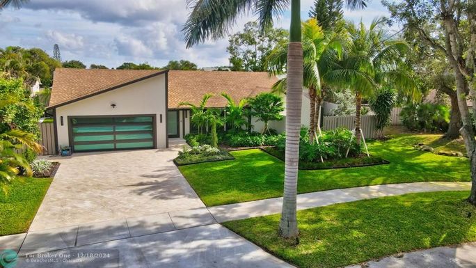 1388 Gallinule Cir, Delray Beach, FL 33444