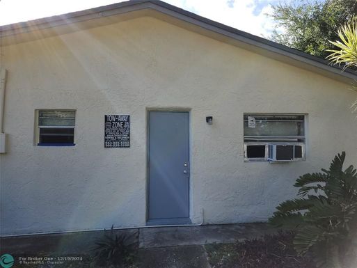 274 9TH STREET--STUDIO, Dania Beach, FL 33004