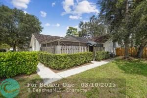 1368 Periwinkle Pl, Wellington, FL 33414