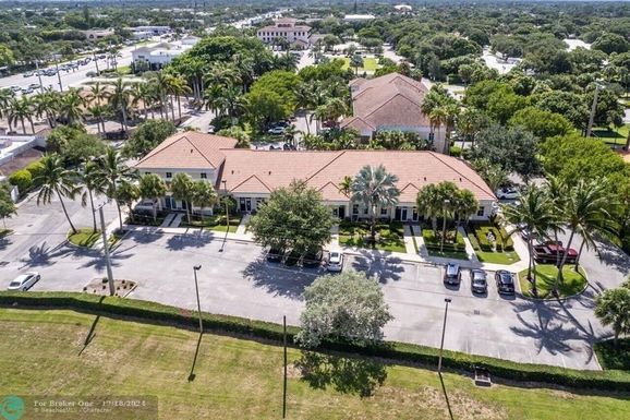 3307 Northlake Blvd, Palm Beach Gardens, FL 33403