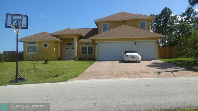 6112 Ginger Ln, Port St Lucie, FL 34986