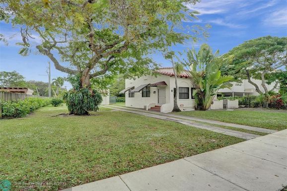 418 18th Ct, Fort Lauderdale, FL 33315