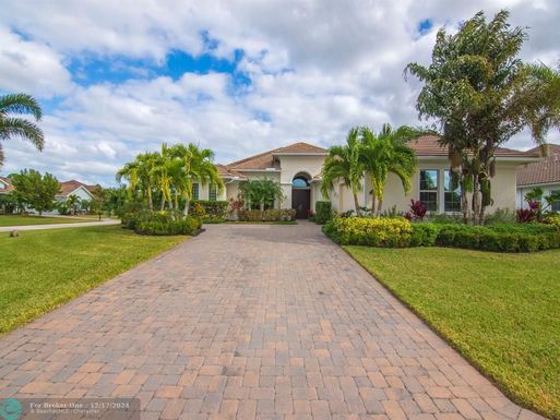 400 Sapphire Way, Vero Beach, FL 32968