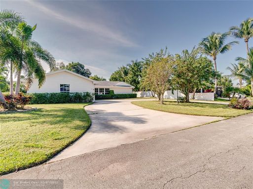 8 24th St, Delray Beach, FL 33444