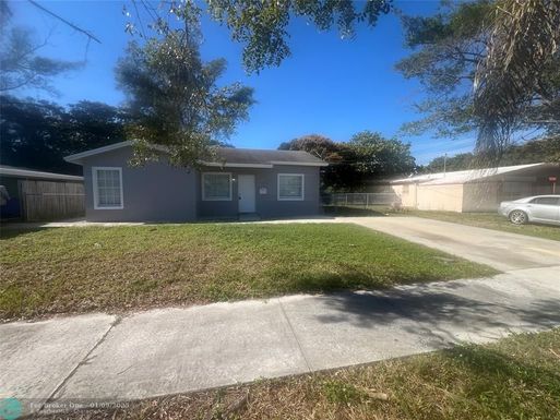 1731 7th Ter, Pompano Beach, FL 33060