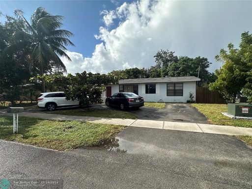 3140 39th Ave, West Park, FL 33023