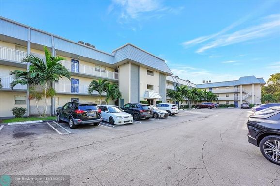 2960 Riverside Drive, Coral Springs, FL 33065