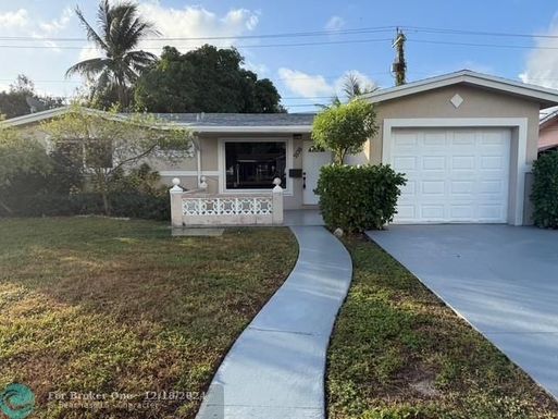 3536 32nd St, Lauderdale Lakes, FL 33309