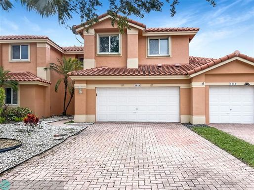 5648 127th Ter, Coral Springs, FL 33076