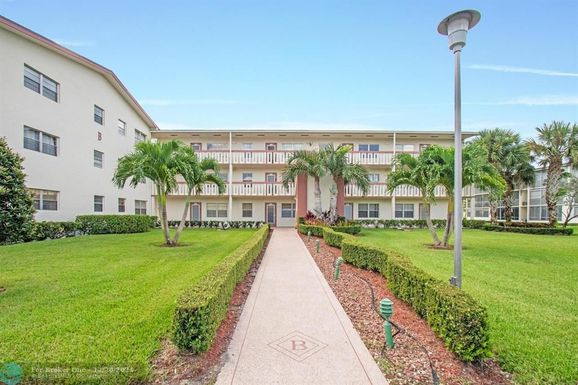 72 Preston B, Boca Raton, FL 33434