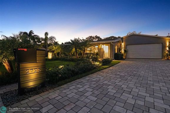 2725 2nd Ave, Wilton Manors, FL 33334