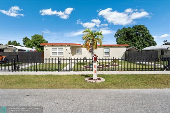 14535 293rd St, Homestead, FL 33033