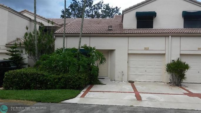 1653 Cypress Pointe Dr, Coral Springs, FL 33071