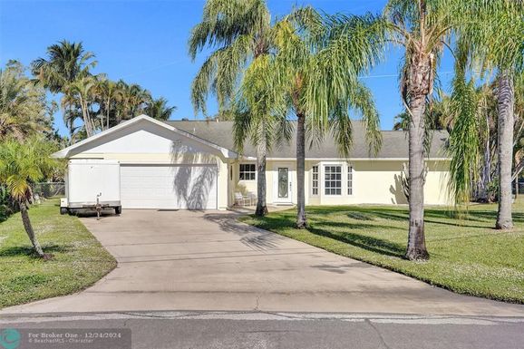 1243 Gondola Lane, Boynton Beach, FL 33426