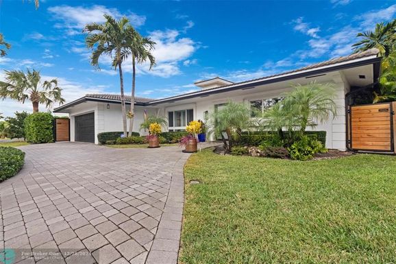 2830 12th Ave, Wilton Manors, FL 33311