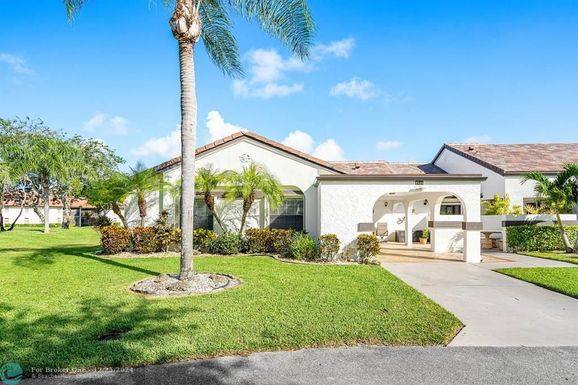 5526 Parkwalk Circle, Boynton Beach, FL 33472