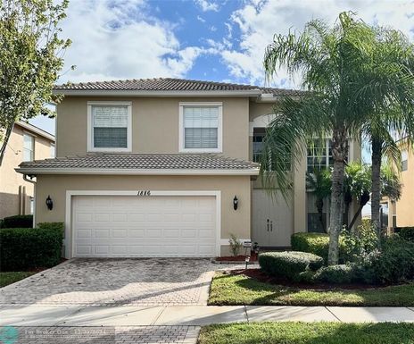 1886 Grey Falcon Cir, Vero Beach, FL 32966