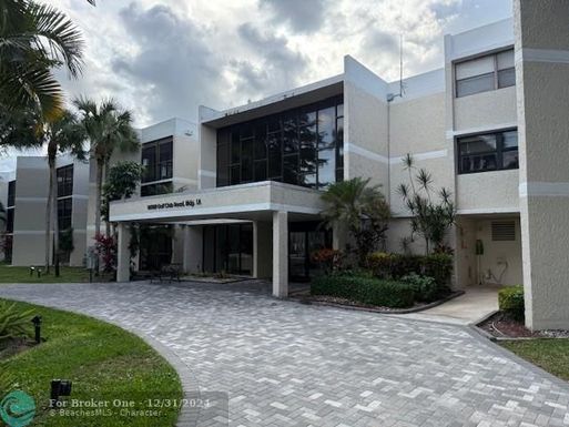 16500 Golf Club Rd, Weston, FL 33326