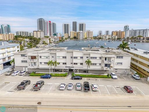 462 Golden Isles Dr, Hallandale Beach, FL 33009