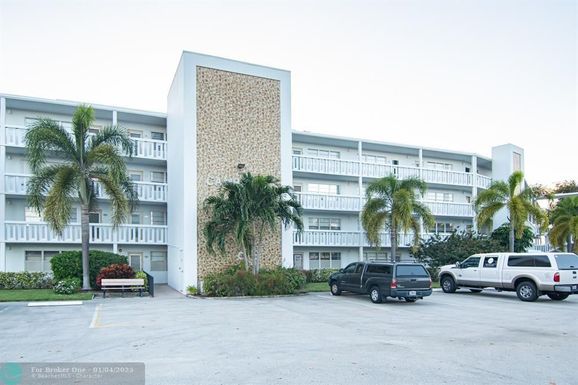 1042 Cambridge C, Deerfield Beach, FL 33442