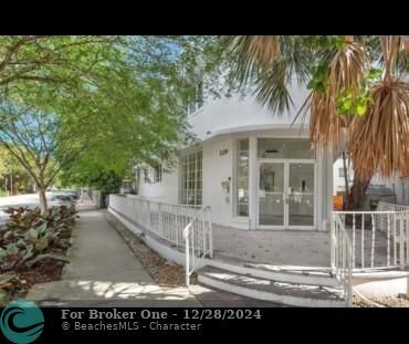 2129 Washington Ave, Miami Beach, FL 33139