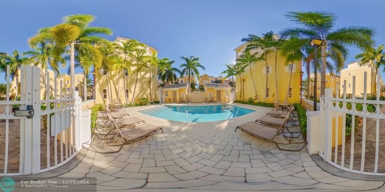 2363 Vintage Dr, Lighthouse Point, FL 33064