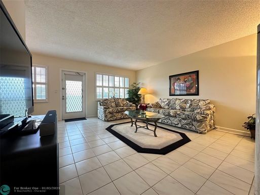 3090 Oakridge U, Deerfield Beach, FL 33442