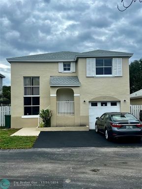 4331 72nd Ter, Davie, FL 33314