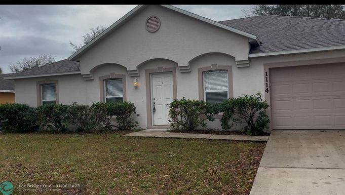 1114 Abbey Ave, Port St Lucie, FL 34953