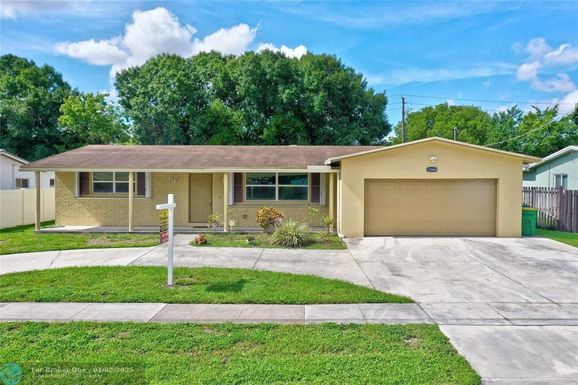 12460 2  St, Plantation, FL 33325