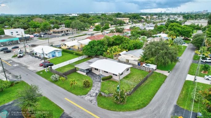 3048 6th Ave, Wilton Manors, FL 33311