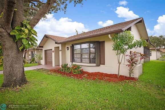 1524 22nd TER, Deerfield Beach, FL 33442