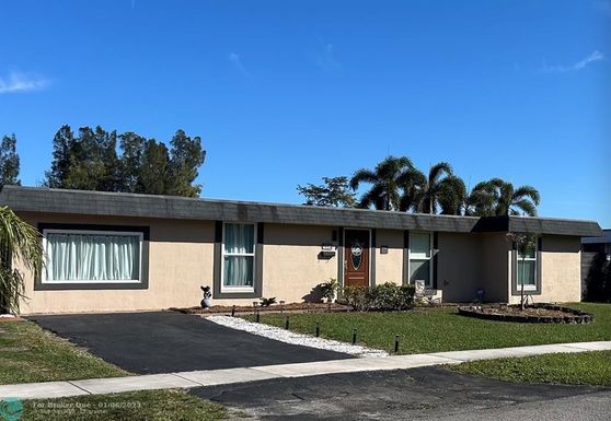 7824 66th Ter, Tamarac, FL 33321