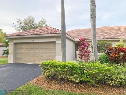 1915 Andromeda Ln, Weston, FL 33327