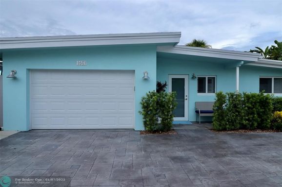 1457 24th St, Wilton Manors, FL 33305