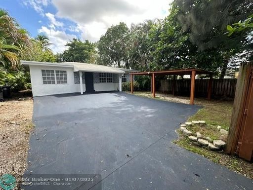 1660 28th Ave, Fort Lauderdale, FL 33312