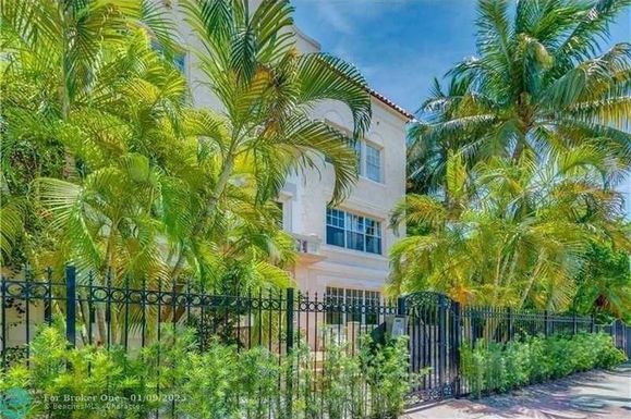 1611 Michigan Ave, Miami Beach, FL 33139