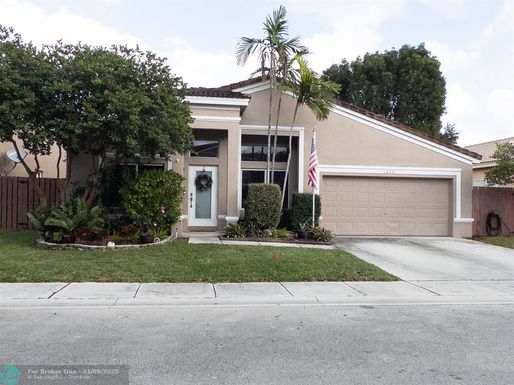 1638 108th Way, Davie, FL 33324