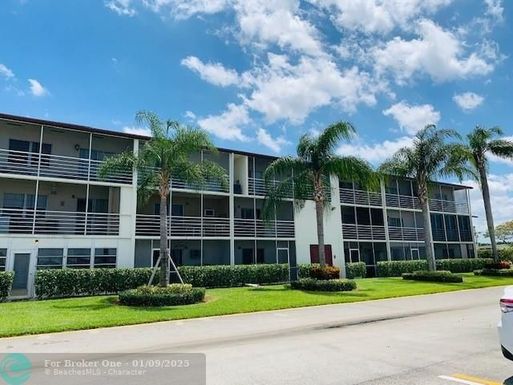 22 Fanshaw A, Boca Raton, FL 33434