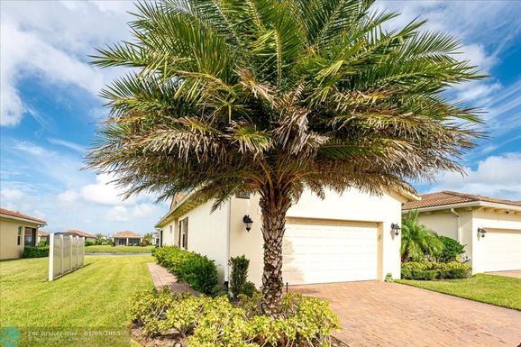 24072 Firenze Way, Port St Lucie, FL 34986